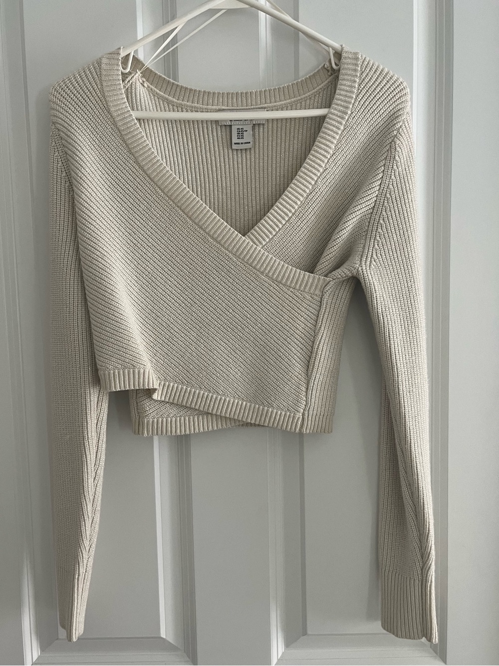 Rachel Zoe - Cropped Wrap Sweater in Cream, XS